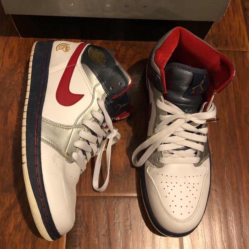 Retro Air Jordan 1 Olympic
